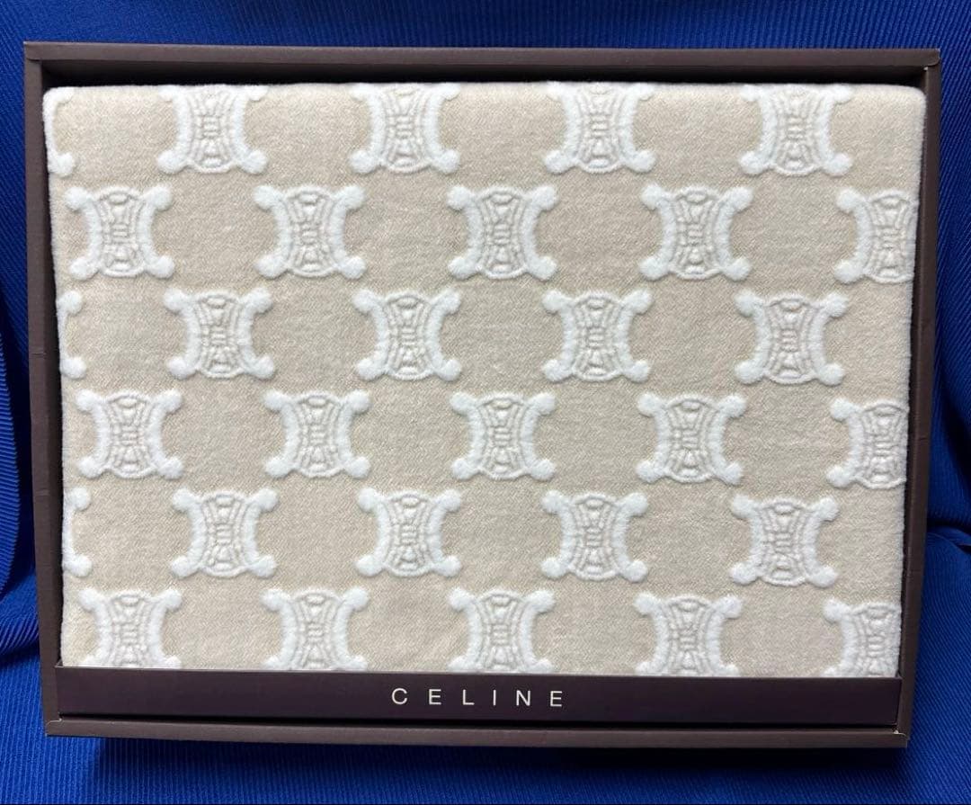 未使用自宅保管CELINE 綿毛布マカダム柄ベージュクリーム140x200cm