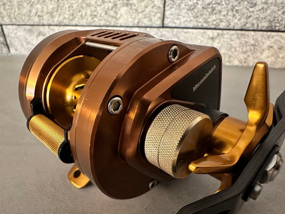 メガバス LIN10C RH Zircona Meteor