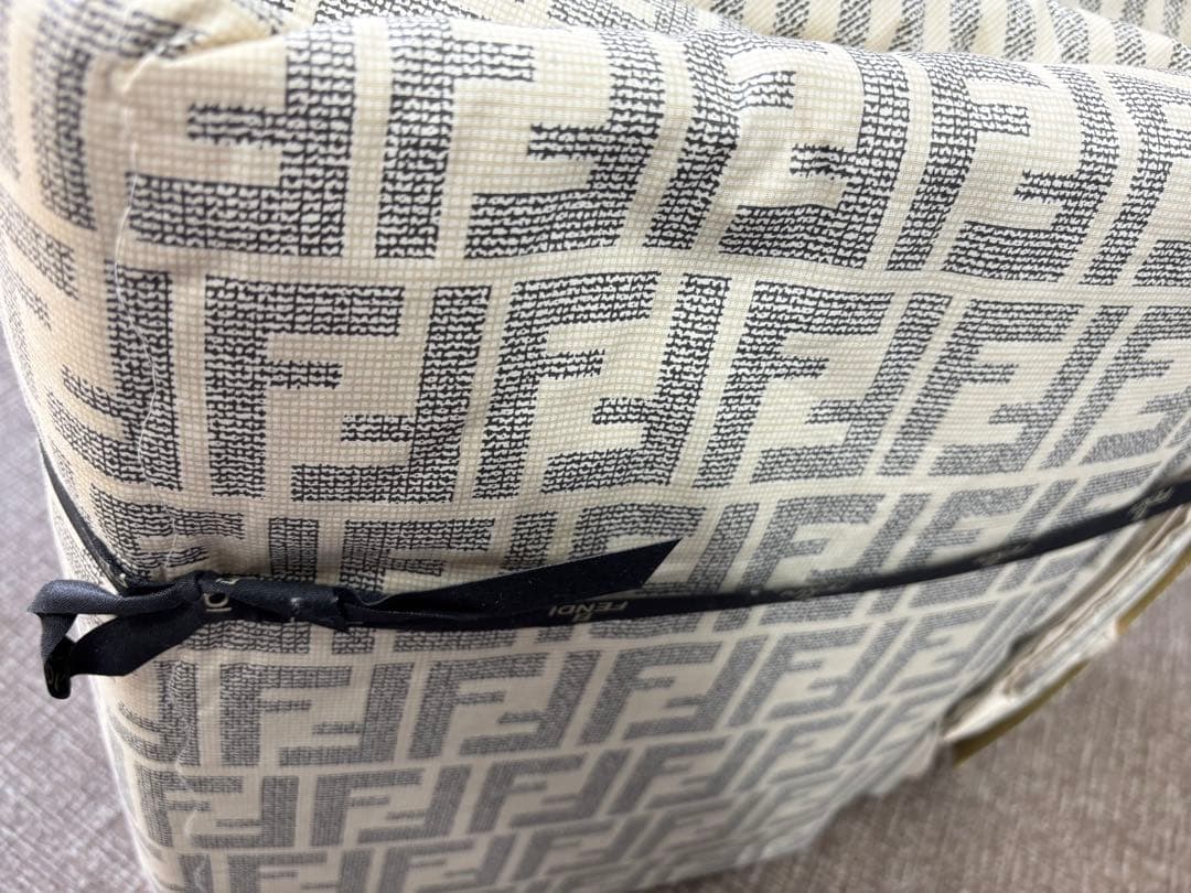 【未使用品】FENDI フェンディ シルク 肌掛け布団 ズッカ