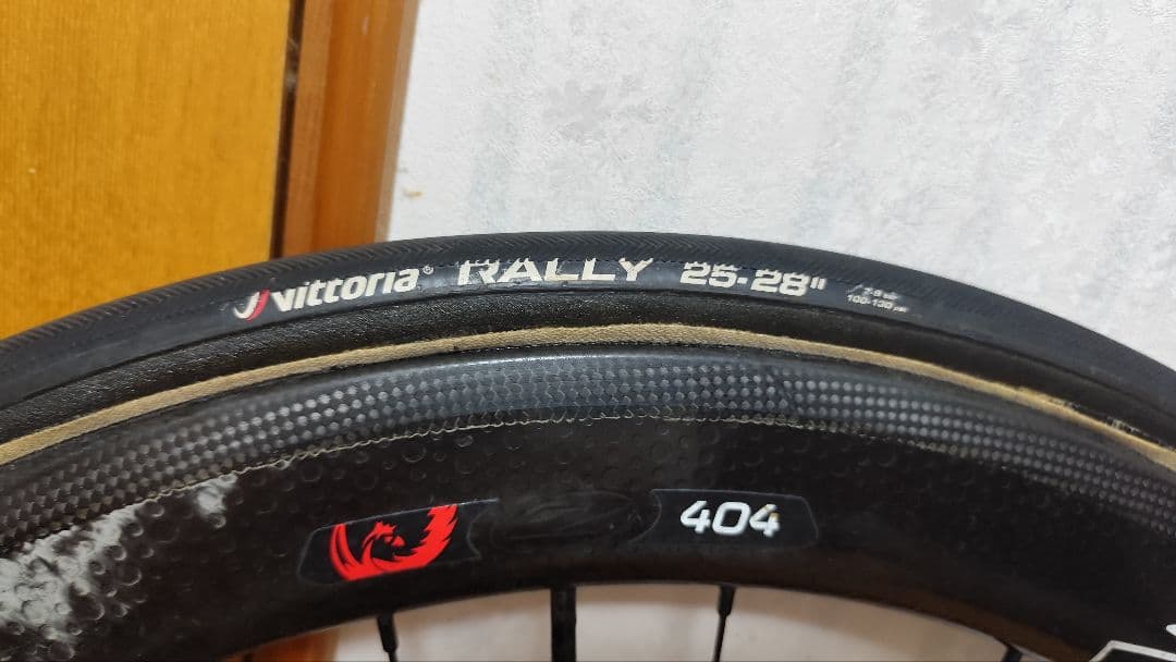 Zipp 404 firecrest カーボンホイール