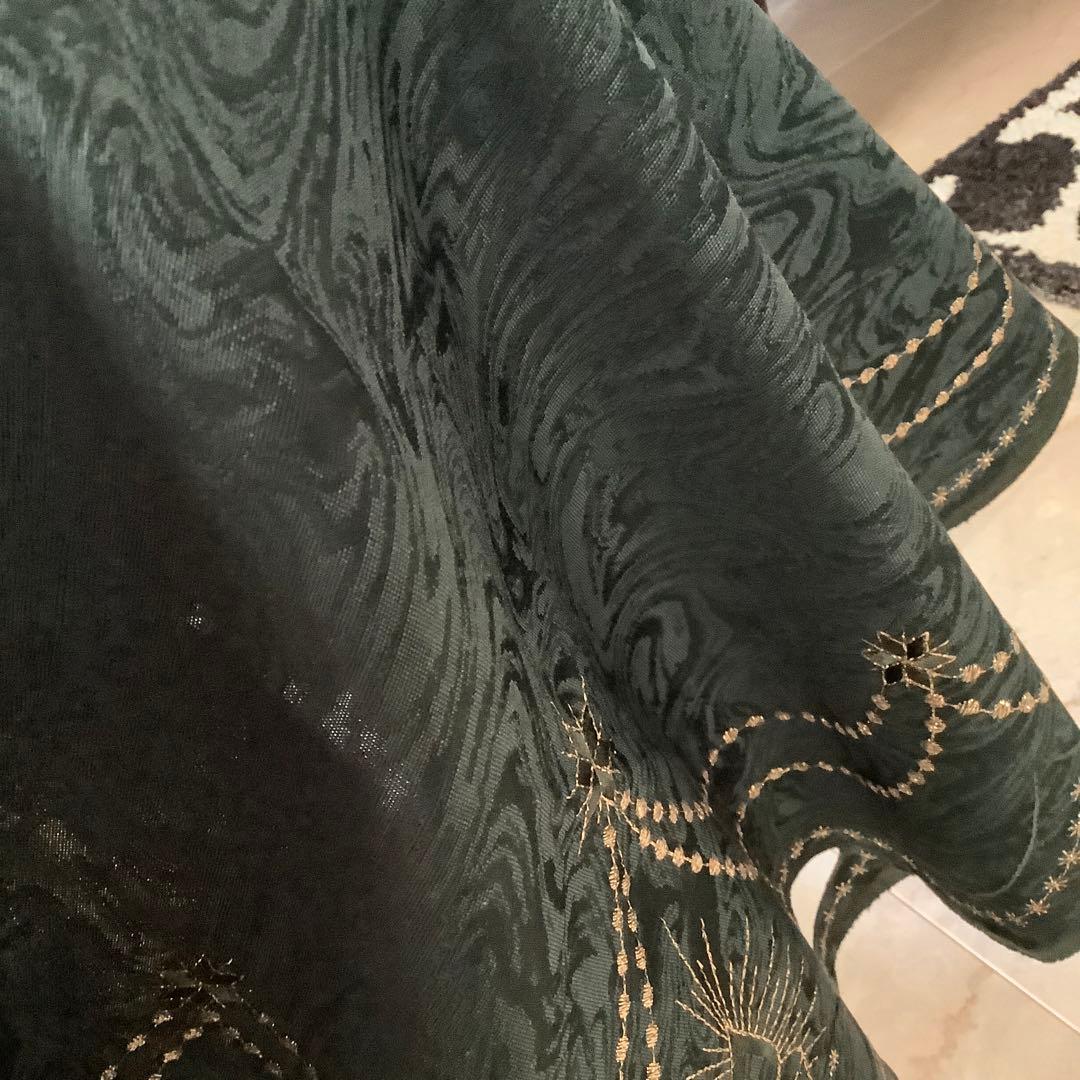 本場ドイツ製　上質な素材と作り、カットワークも美しいクリスマステーブルクロス