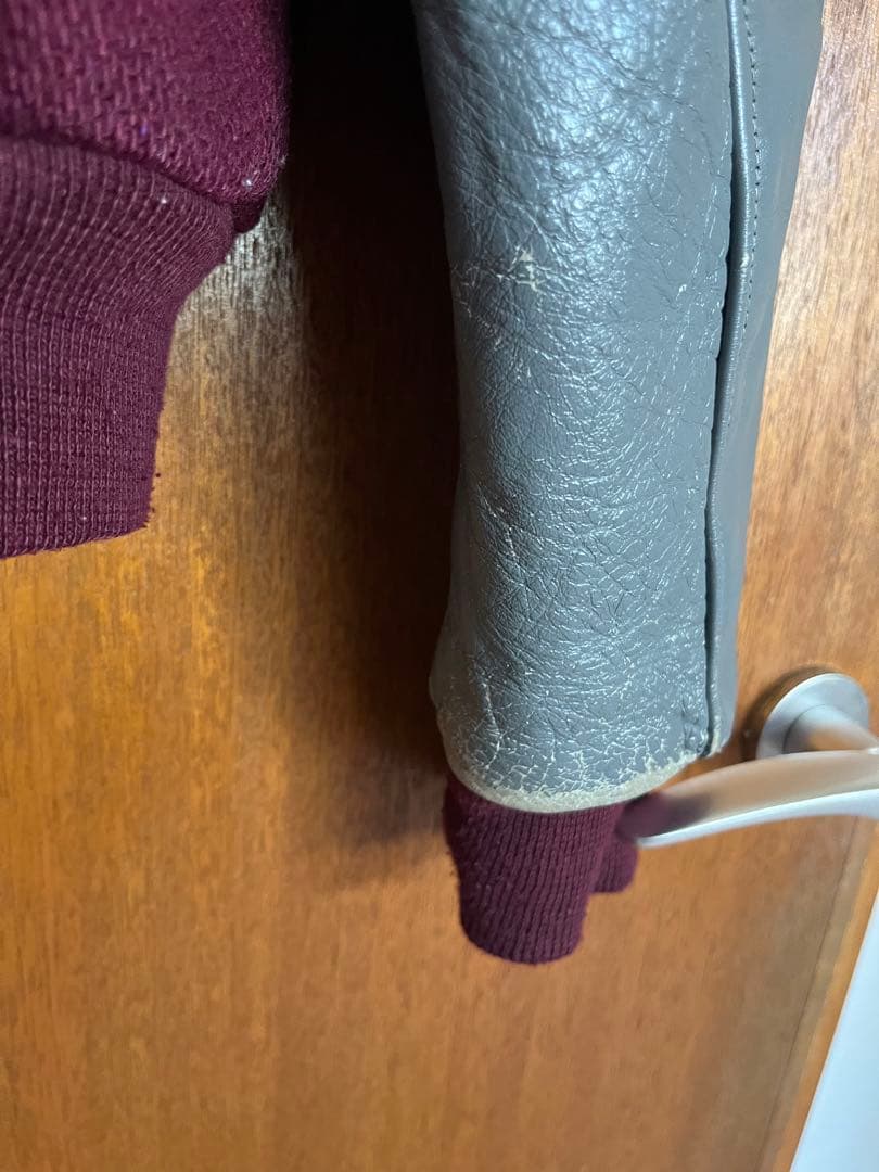 MTV STAFF ヴィンテージ　スタジャン ワインレッド グレー