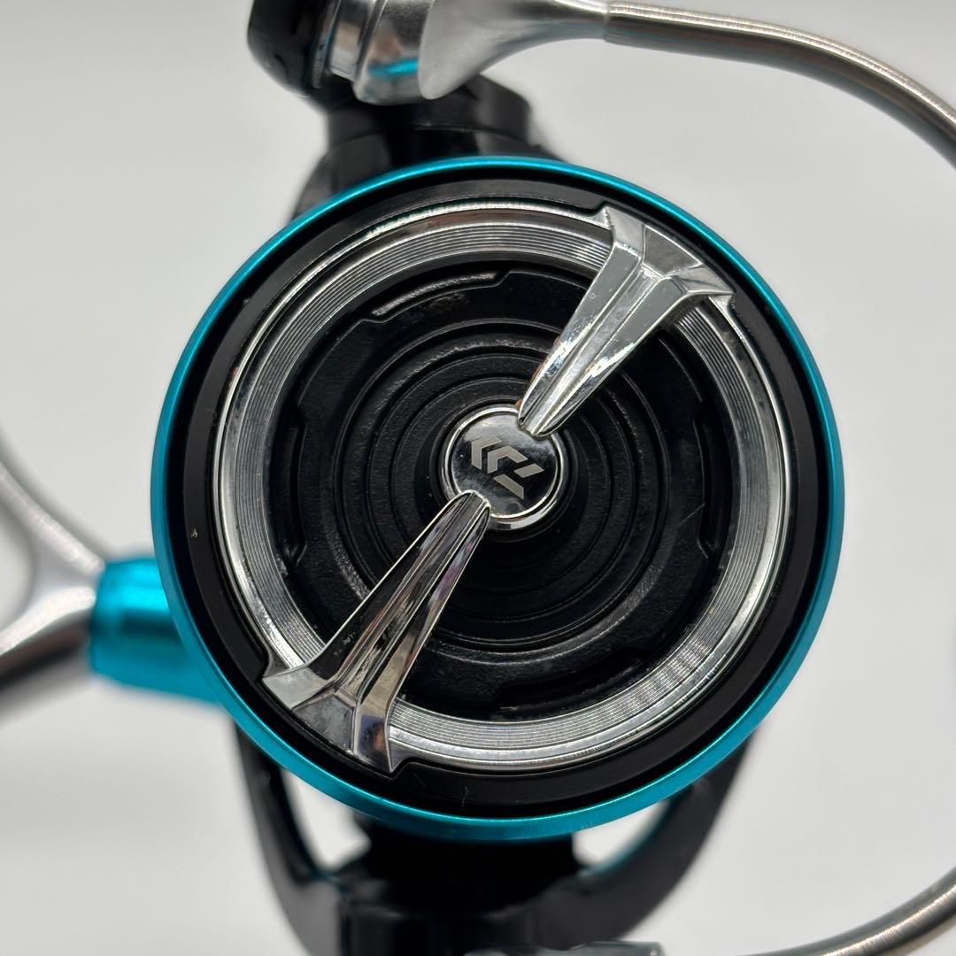 【未使用】エメラルダス LT2500S-DH エギング ダブルハンドル