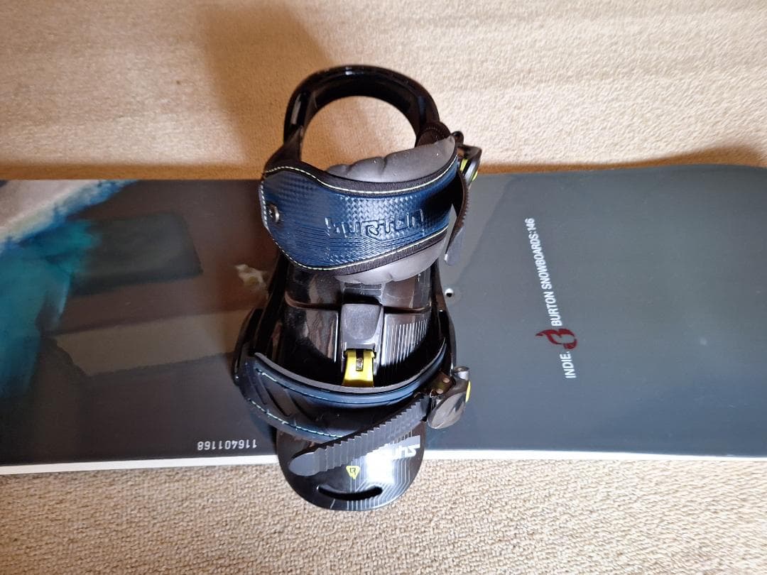 美品！スノーボード BURTON INDIE 146サイズ ビンディング付き