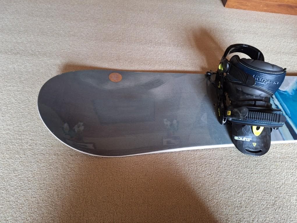 美品！スノーボード BURTON INDIE 146サイズ ビンディング付き