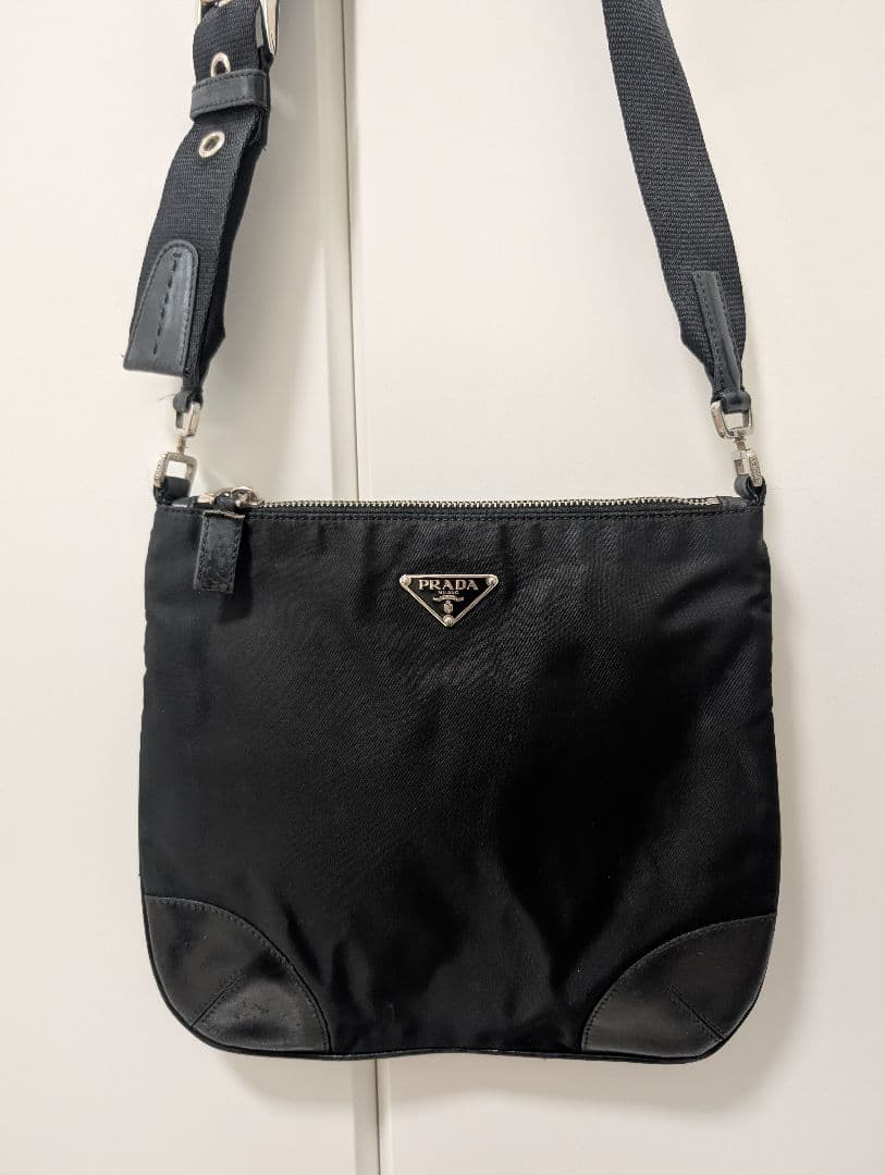 PRADA ナイロン ショルダーバッグ