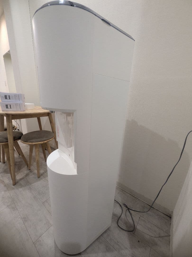 ウォーターサーバー エブリーフレシャス(トール、マットホワイト)