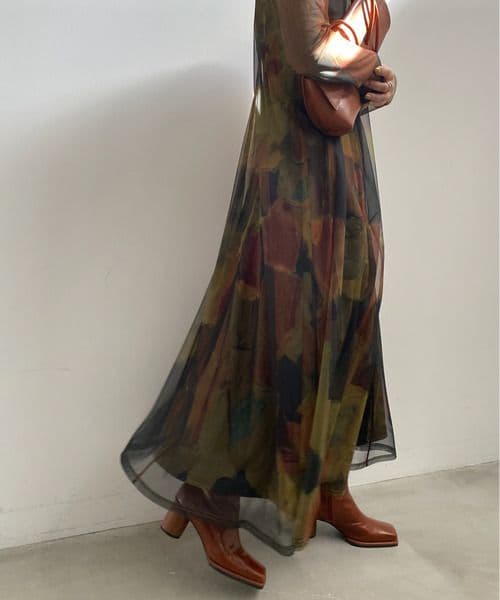 新品 UND GYPSUM ART DRESS