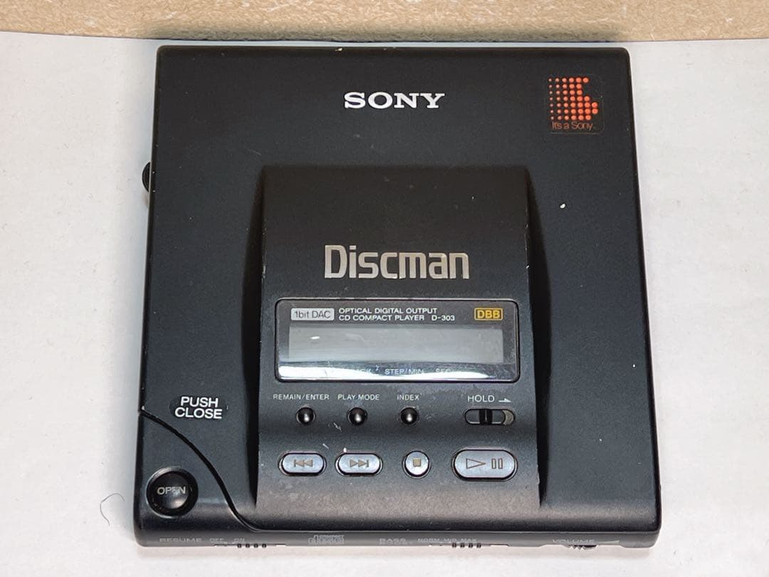 SONY Diskman D-303 ポータブルCDプレーヤー（ジャンク品）