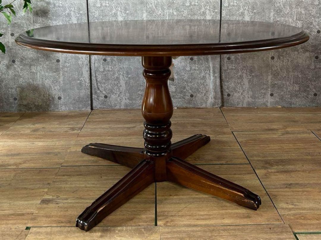 ⭐️専用です⭐️カリモク　120センチ　高さ66センチ　クラシック円形テーブル