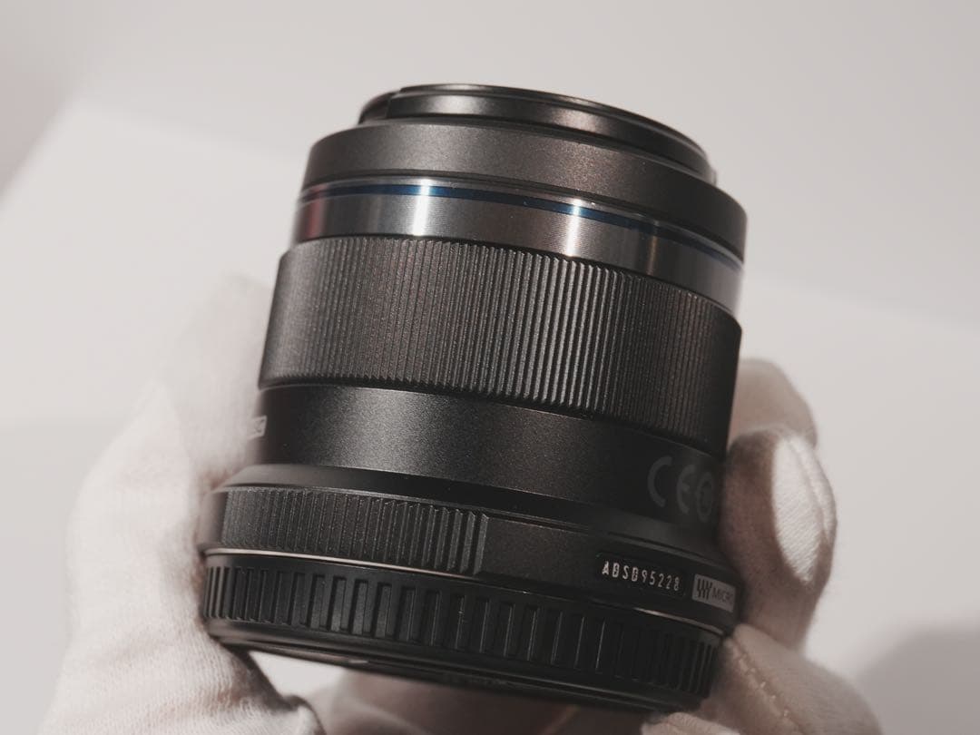 OLYMPUS M.ZUIKO DIGITAL 45mm F/1.8 レンズ