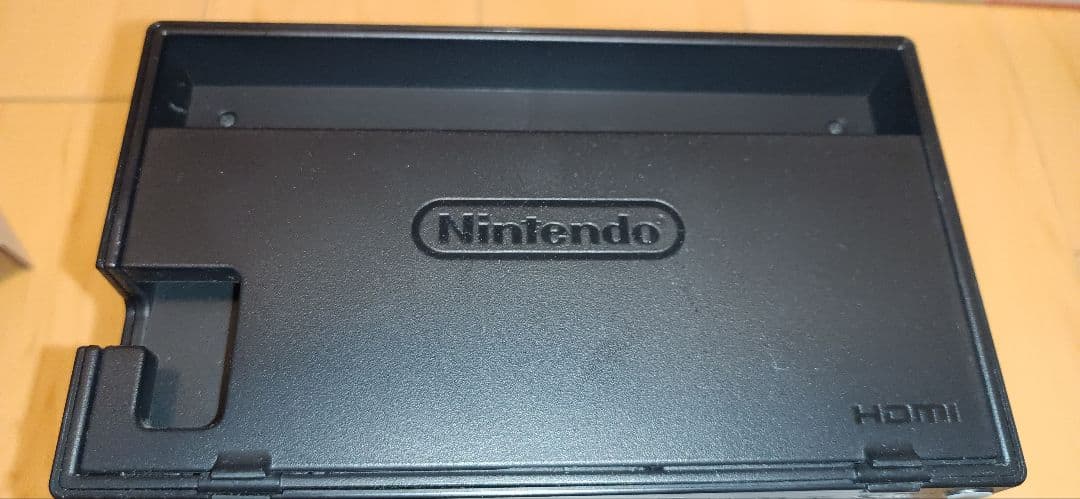 Nintendo Switch 本体 ネオンブルー、レッド Joy-Con付