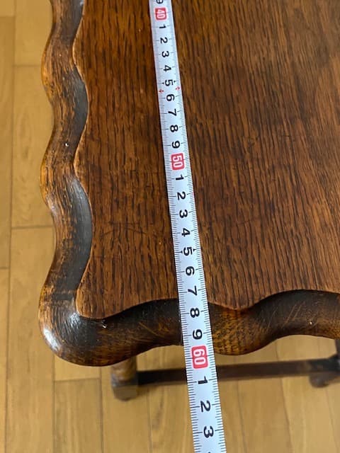 イギリス　アンティーク　ツイストレッグテーブル　オケージョナルテーブル