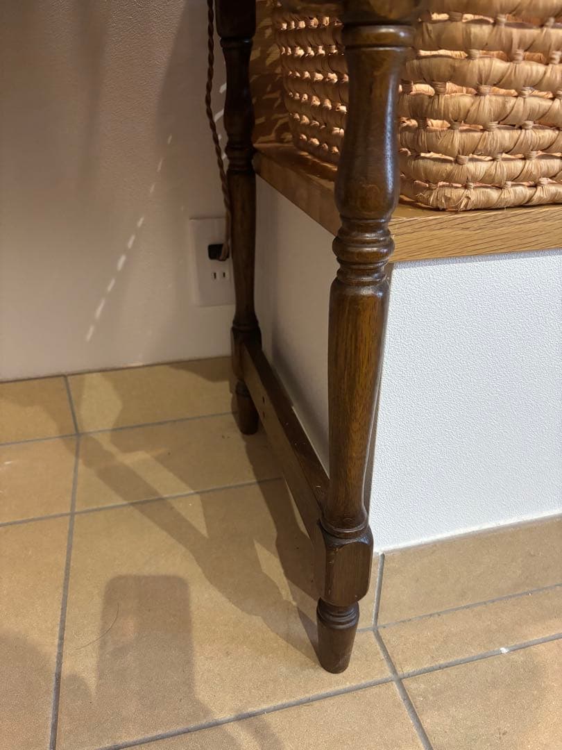 木製ライティングデスク スライド扉付き