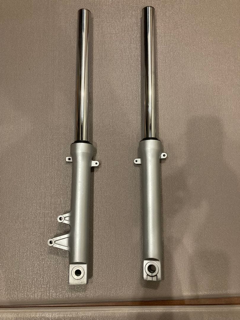 MC31 ホーネット250 用　純正フロントフォーク左右