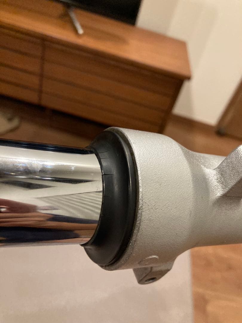 MC31 ホーネット250 用　純正フロントフォーク左右