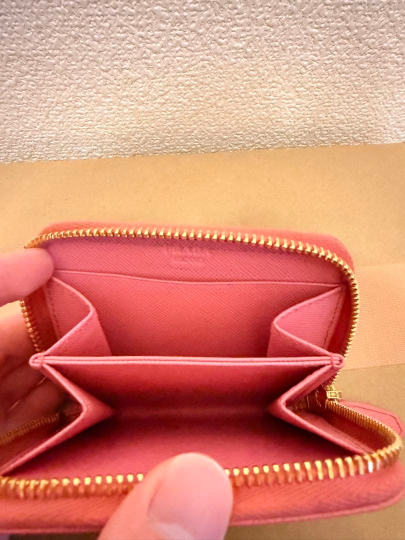 PRADA ウォレット ピンク