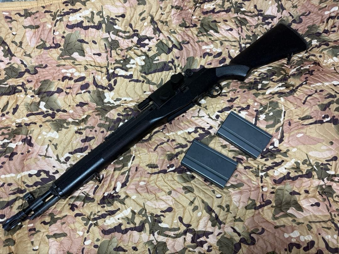 M14カービン　ソーコム☆カスタム☆ブラック☆マガジン2個付き☆バッテリー付き