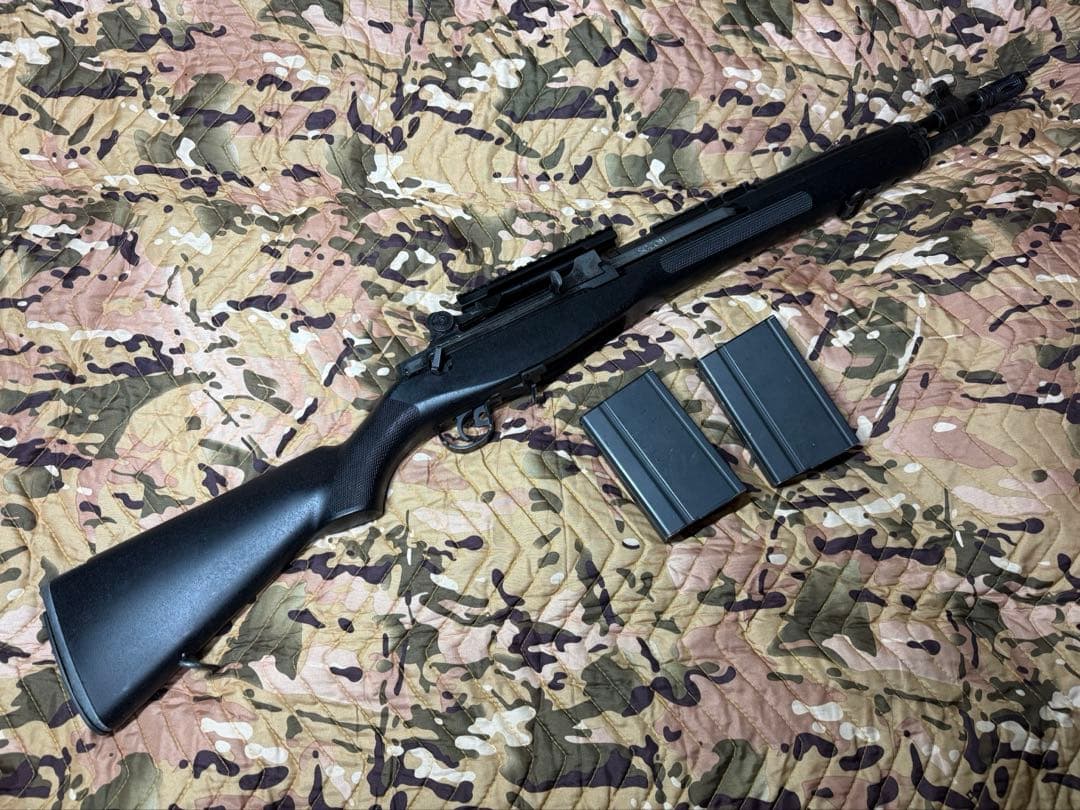 M14カービン　ソーコム☆カスタム☆ブラック☆マガジン2個付き☆バッテリー付き