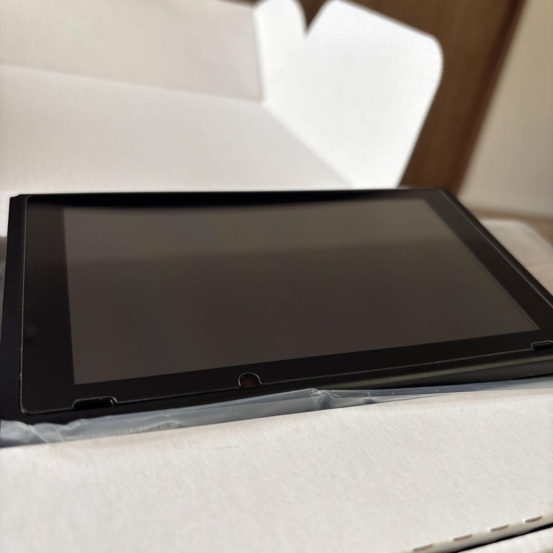 【超美品】Nintendo Switch 本体 青/赤 ジョイコン付き