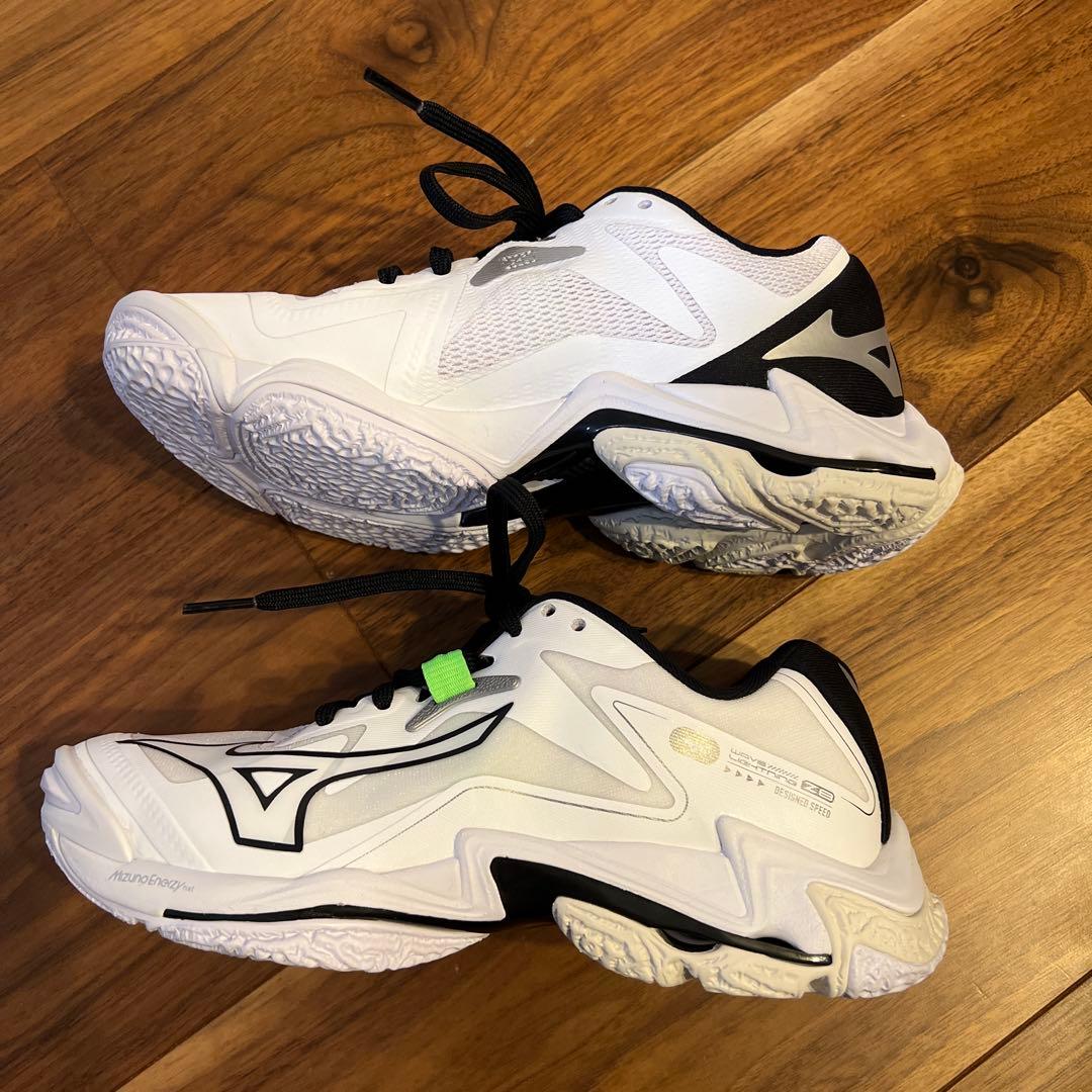 シューズ Mizuno Wave Lightning Z8 WIDE 23.0cm