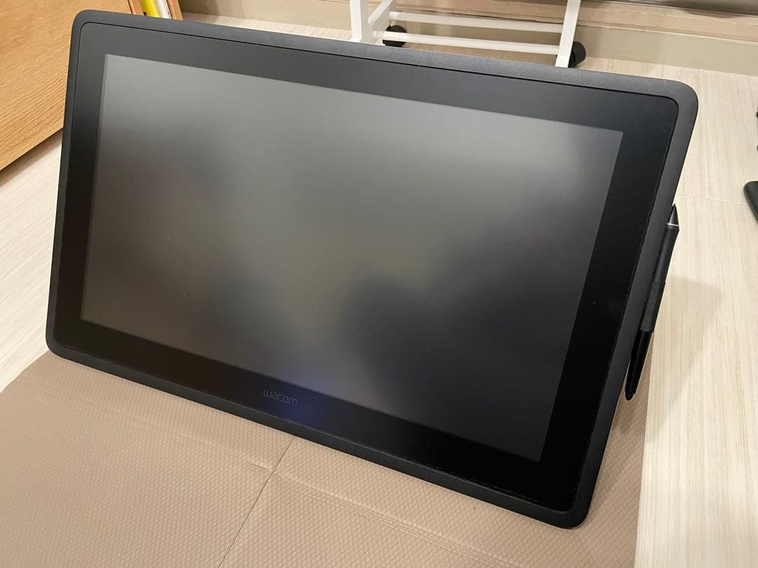 ワコム液晶ペンタブレットWacomCintiq22 21.5型