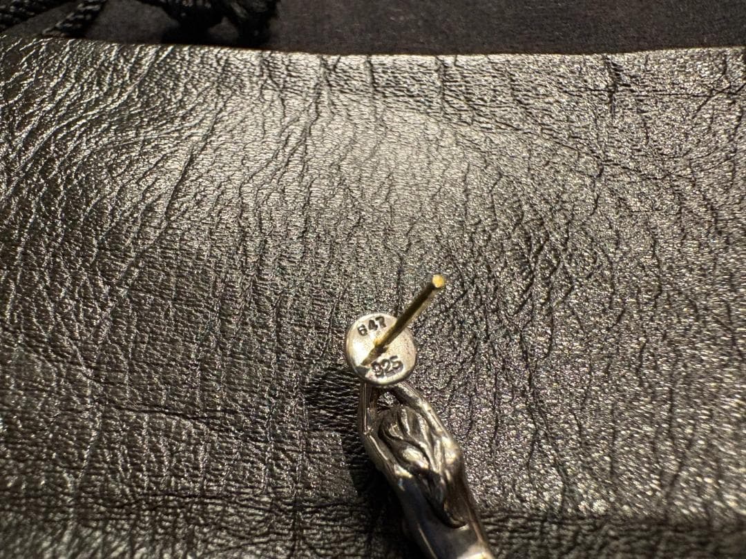 【フロワティエドール ピアス／片耳用】スコーピオンピアスのおまけ付き