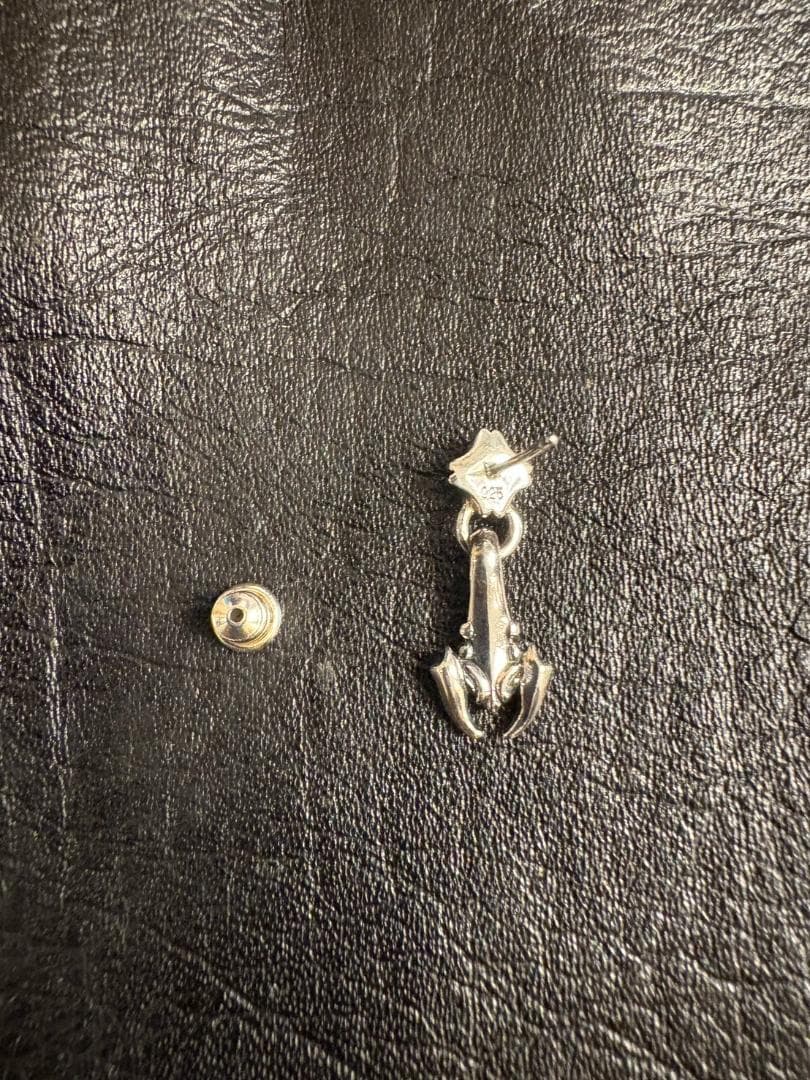 【フロワティエドール ピアス／片耳用】スコーピオンピアスのおまけ付き