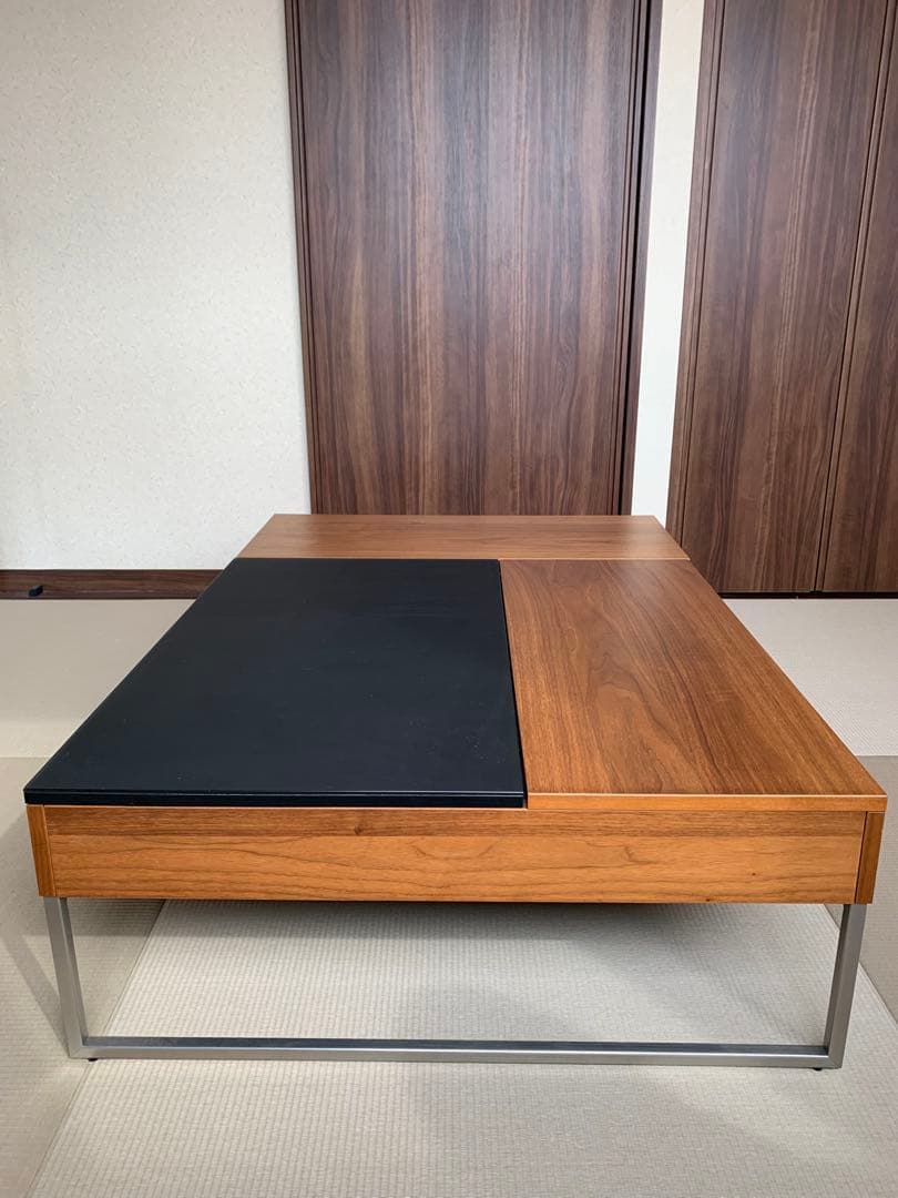 Bo Concept Chiva コーヒーテーブル （収納スペース付き）