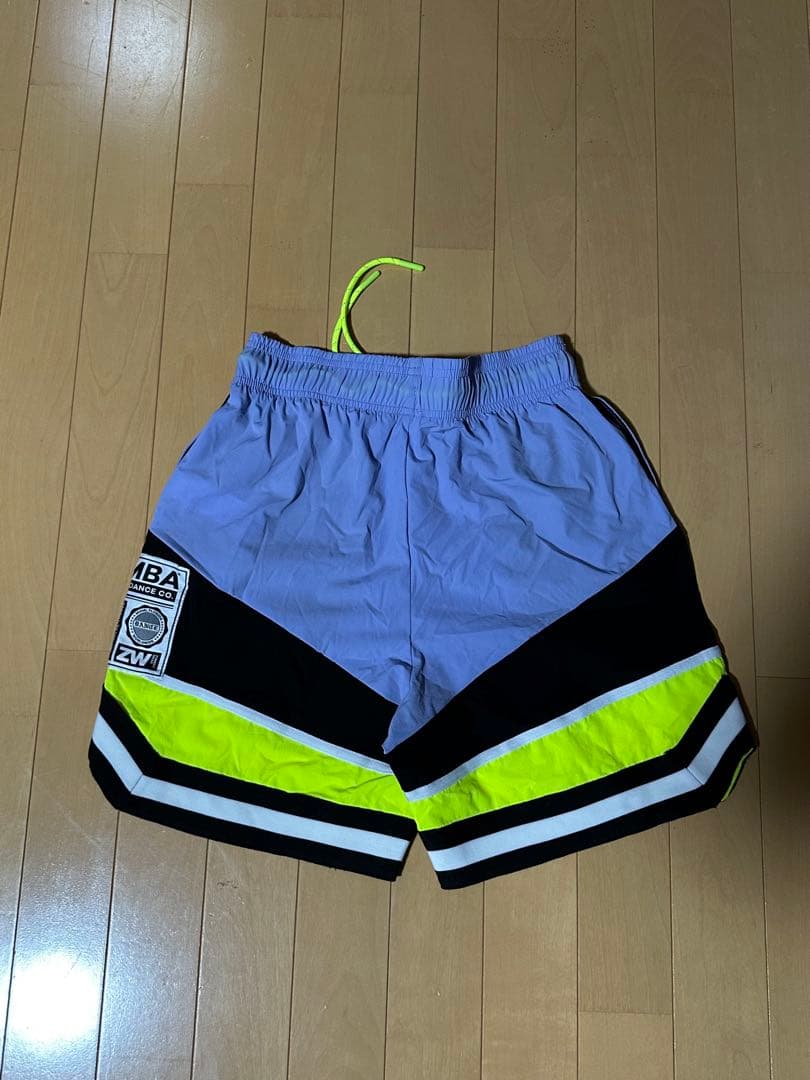 ZUMBA カラーブロックジャケットとショートパンツセット