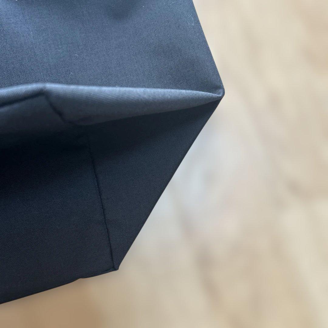 エルベシャプリエ　725C ノワール／モカ