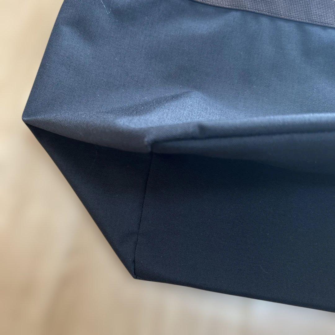 エルベシャプリエ　725C ノワール／モカ