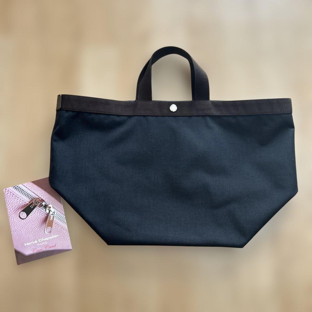 エルベシャプリエ　725C ノワール／モカ