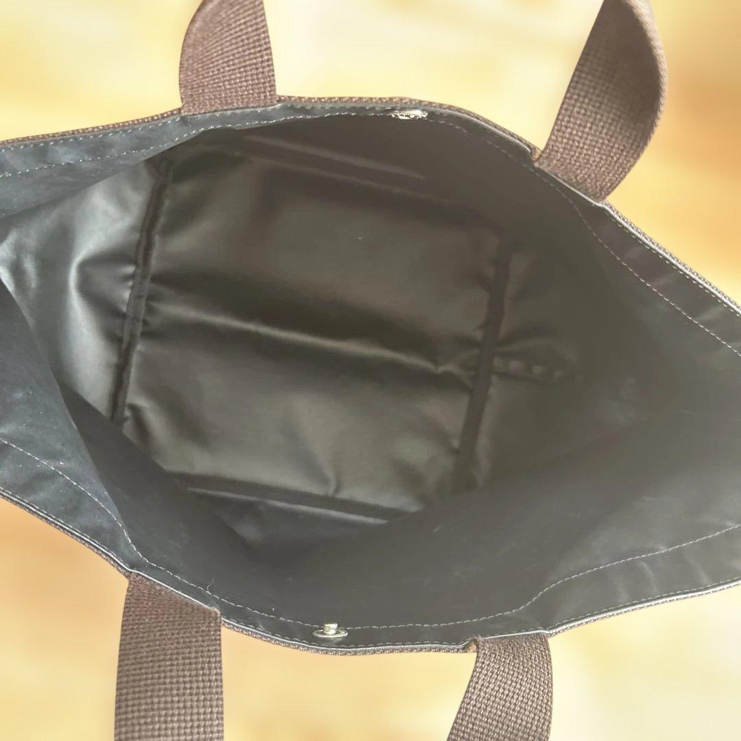 エルベシャプリエ　725C ノワール／モカ