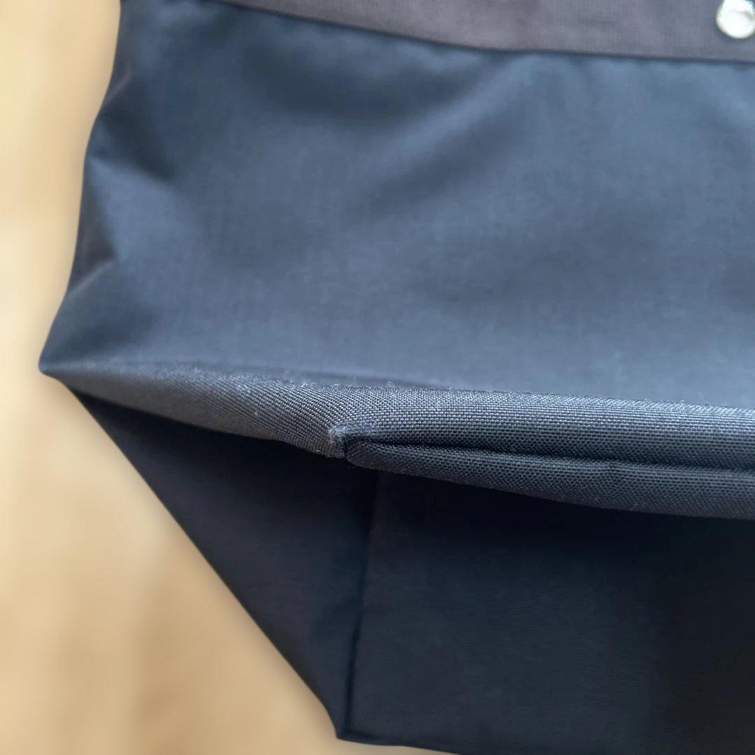 エルベシャプリエ　725C ノワール／モカ