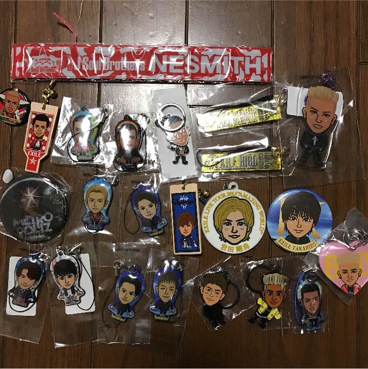 三代目 E-gilrs EXILE ガチャ