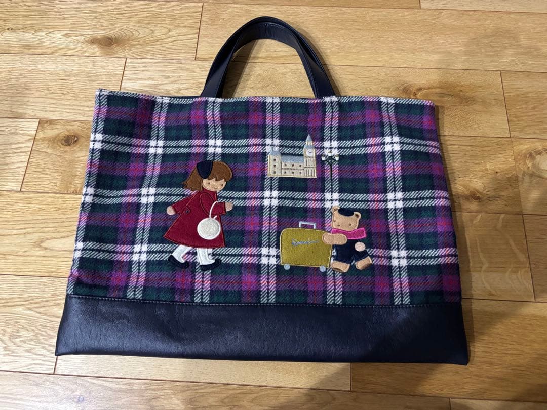 ファミリア　familiar クリスマス限定　2019年　美品