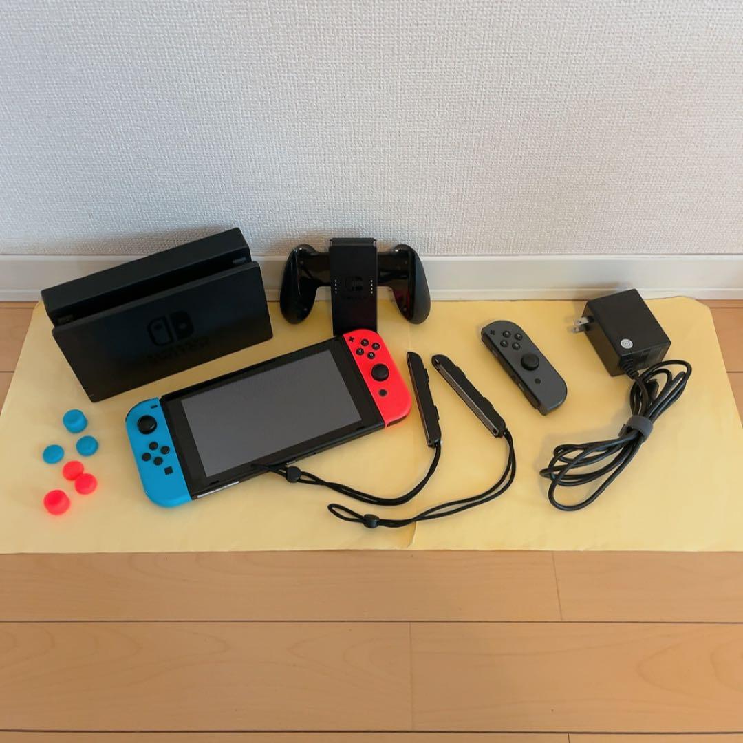 Nintendo Switch 本体　周辺機器付き