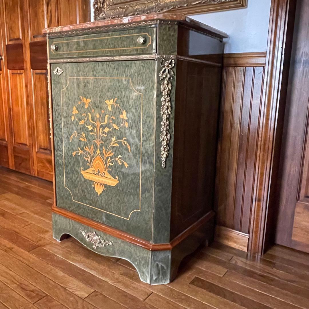 イタリア製 大理石天板 象嵌細工 キャビネット☆バーズアイ杢目 真鍮装飾☆引出付