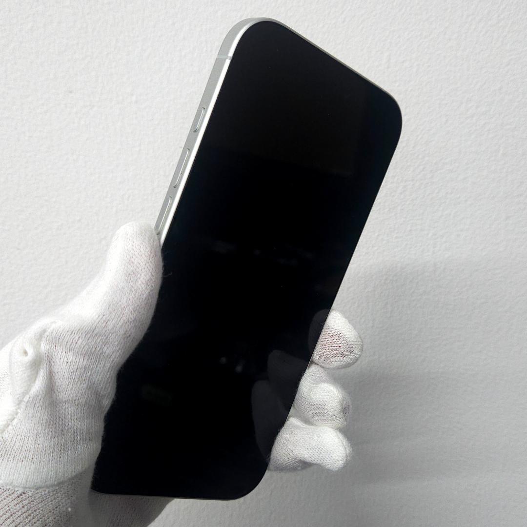 iPhone 16 256GB ホワイト SIMフリー 【A級】