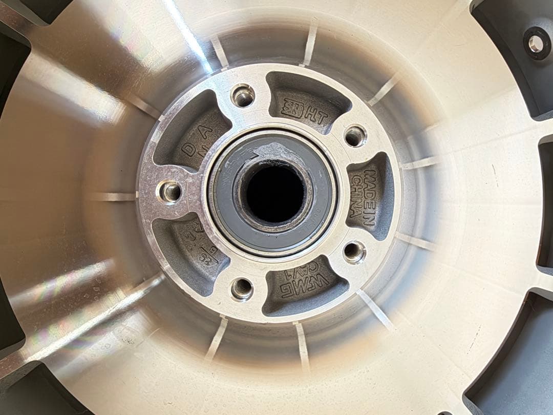 ハーレーダビッドソン　純正ホイール ファットボーイFLFBS 2025式