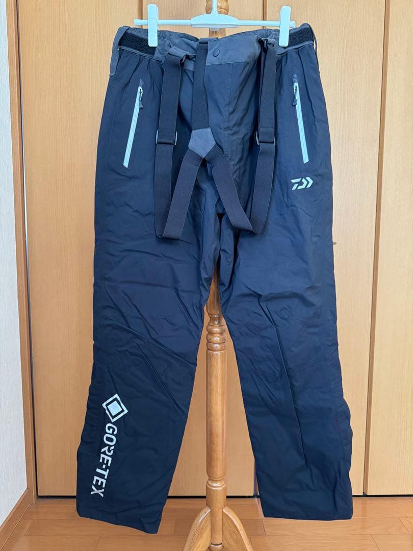 Daiwa ゴアテックス プロダクト コンビアップ ウィンタースーツ　XL 黒