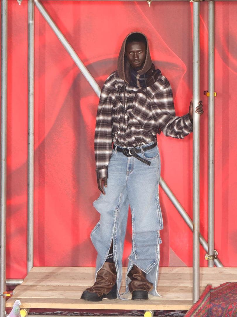 最安値‼️ 新品未使用　タグ付き　 グレンマーティンス　フード マフラー