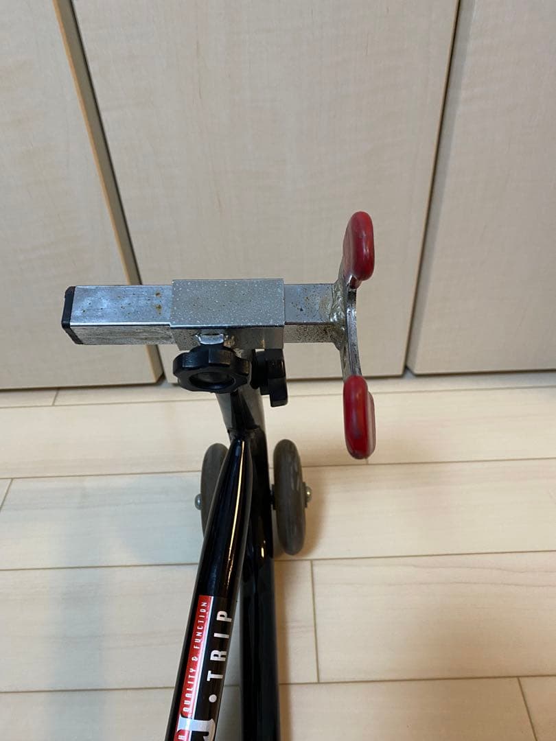 【ジェイトリップ J-TRIP ローラースタンド JT-1052BK V受け付】