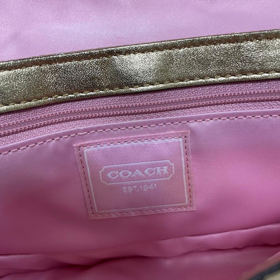 COACH コーチ　アクセサリーポーチ　ハンドバッグ　フック　ゴールド