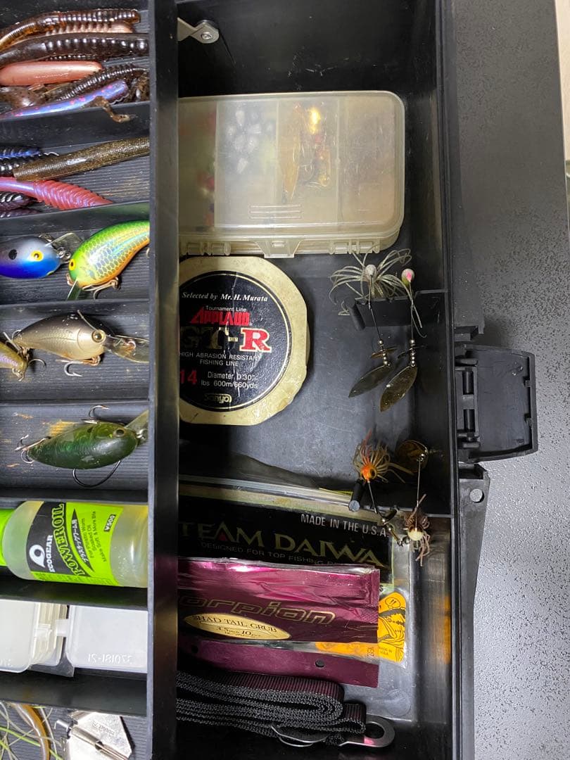 バス釣り引退セット　ハードルアー40個　オールドルアー多数　送料込