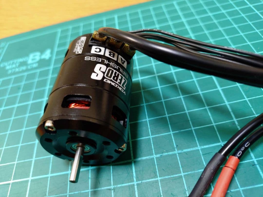 ★なみぞー★ヨコモ ブラシレスモーター 30.5T、ホビーウイング ESC