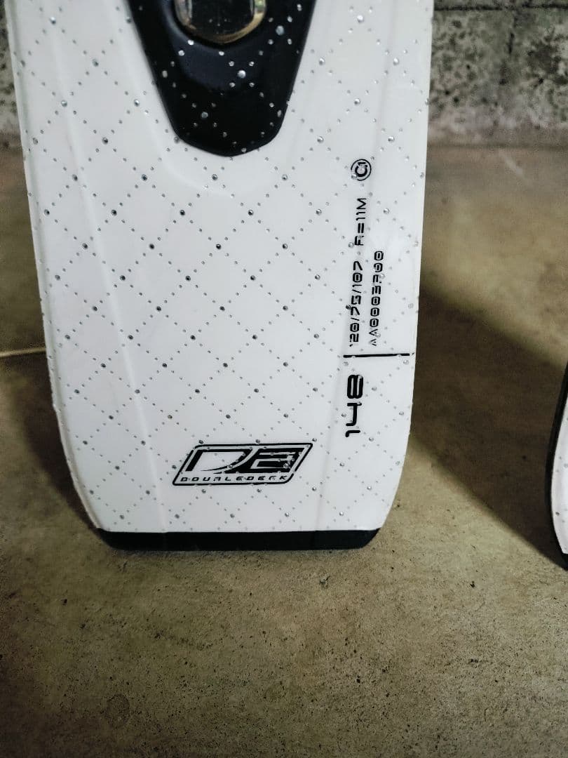 ATOMIC(アトミック　レディーススキー板) 148cm