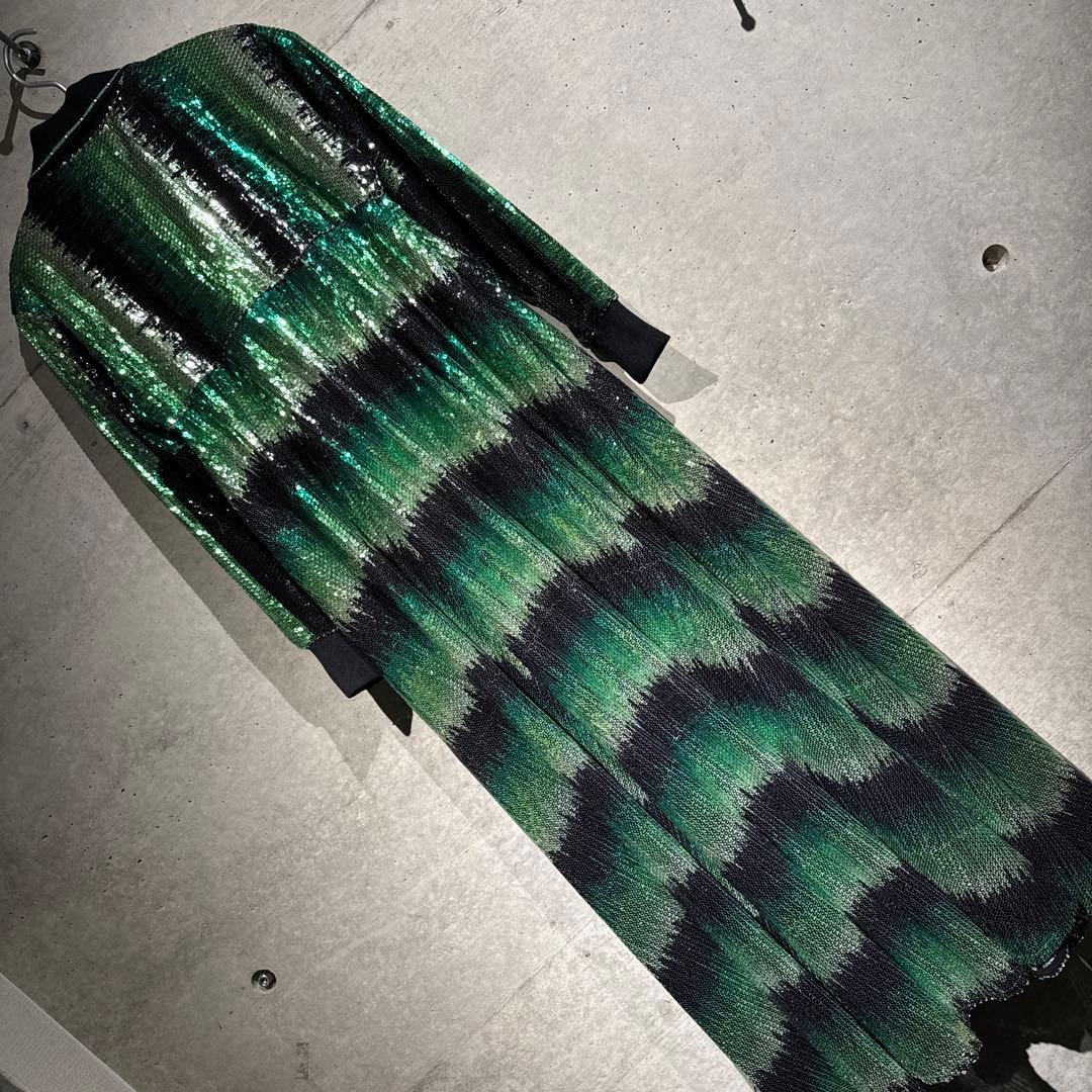 入手困難 新品 adidas×ANNA ISONIEMIスパンコールフレアドレス