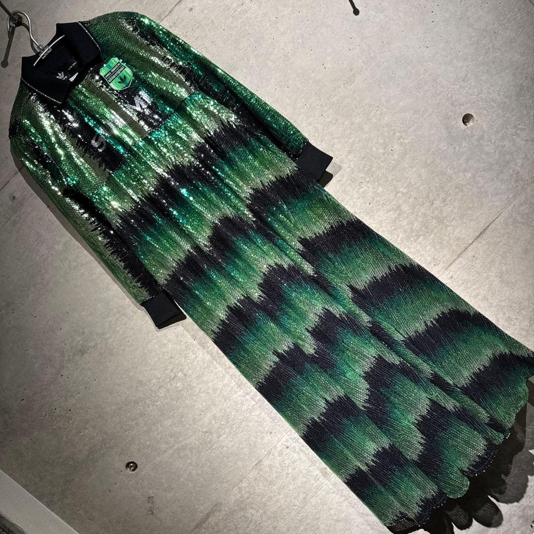 入手困難 新品 adidas×ANNA ISONIEMIスパンコールフレアドレス